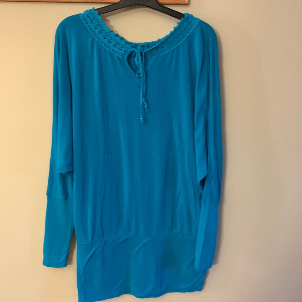 Boxy fit long sleeve top